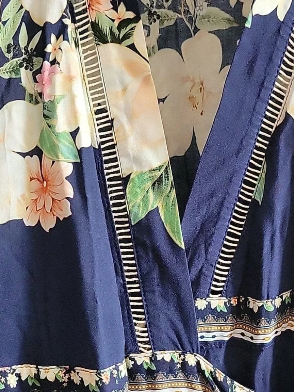 Farm Rio Anthropologie Midnight Flower Ruffle Wrap Dress XS Floral Tropical - Picture 2 of 10